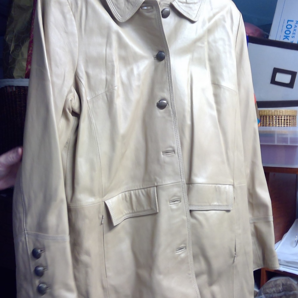 Womens leather coat NWT